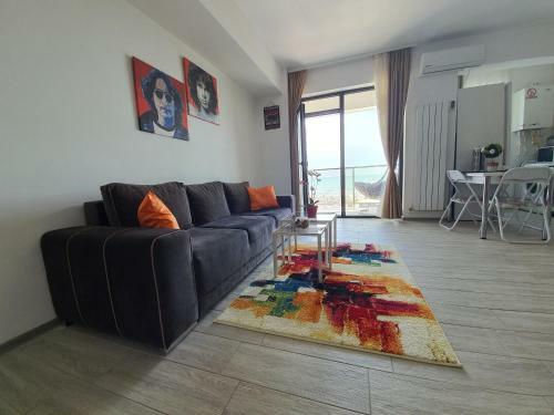 Anya Beach Apartment