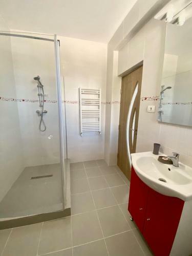 Apartament Ella D25 Mackerel