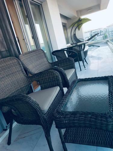 Apartamento Wave 2 Mamaia Prima Linie Vedere La Mare 120mp