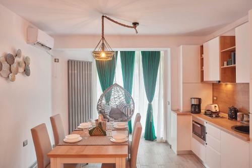 Endless Summer Apartment Spa N Pool Alezzi Beach Resort