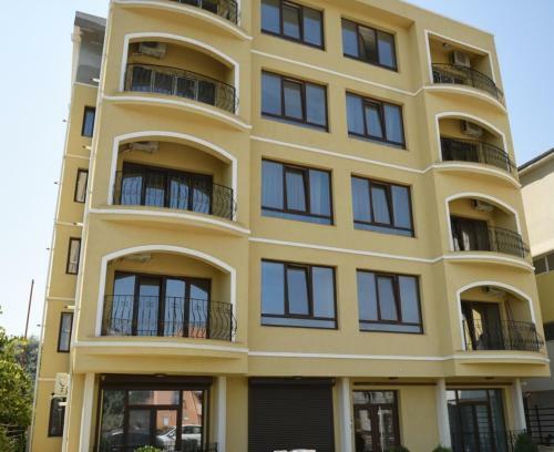 Elmar Luxury Apartment