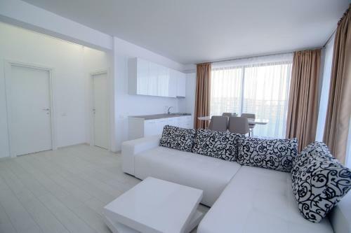 Aparthotel Building Stefan