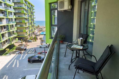 Velvet Beach Apartment Spa N Pool Alezzi Beach Resort