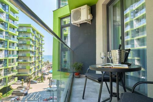 Velvet Beach Apartment Spa N Pool Alezzi Beach Resort