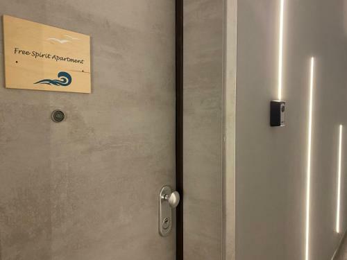 Free Spirit Apartment - Oneiro Beach La 80m