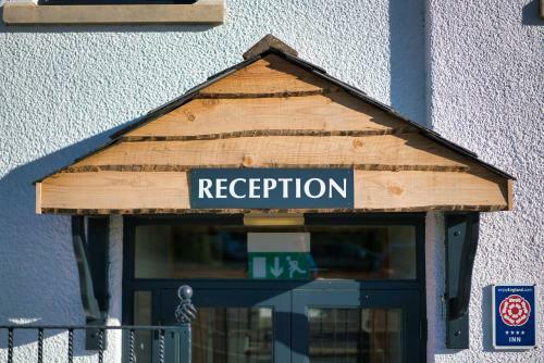 Hostal Shard Riverside