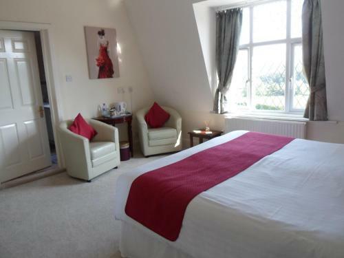 Trumbles Gatwick B&B