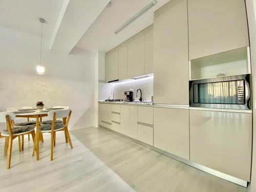 Brand New Beachfront Apartment
