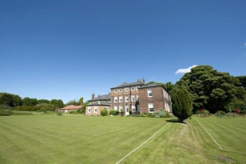 Hotel Rowley Manor