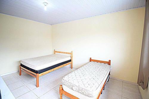 Casa Com Piscina, Churrasqueira E Oito Su�tes