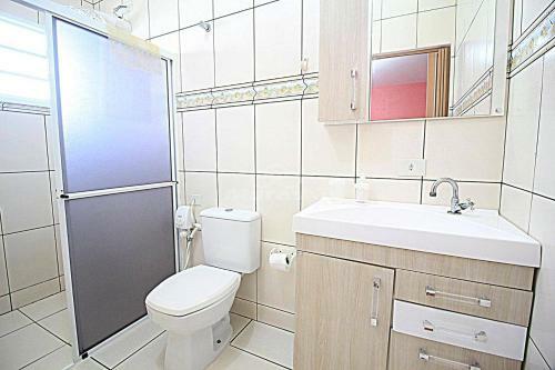 Casa Com Piscina, Churrasqueira E Oito Su�tes