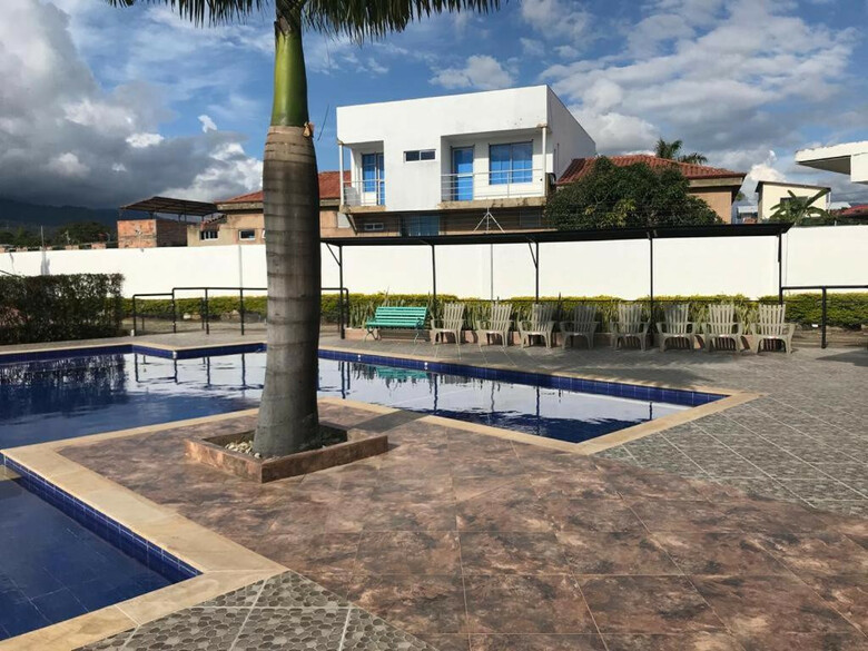 Hotel Celeste Inn Chinauta- Fusagasug�