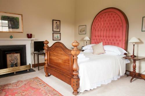 Hostal Cambo House