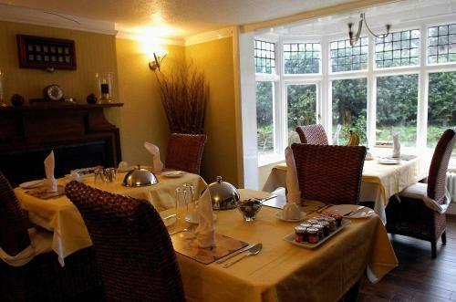 Hostal The Old Hall Country House