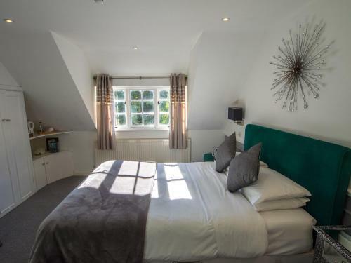 Hotel Sheene Mill