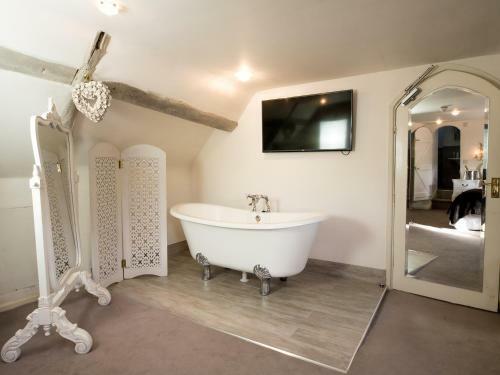 Hotel Sheene Mill