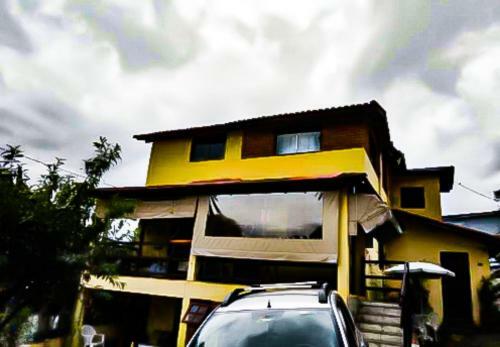 Hostel Yellow House Mg