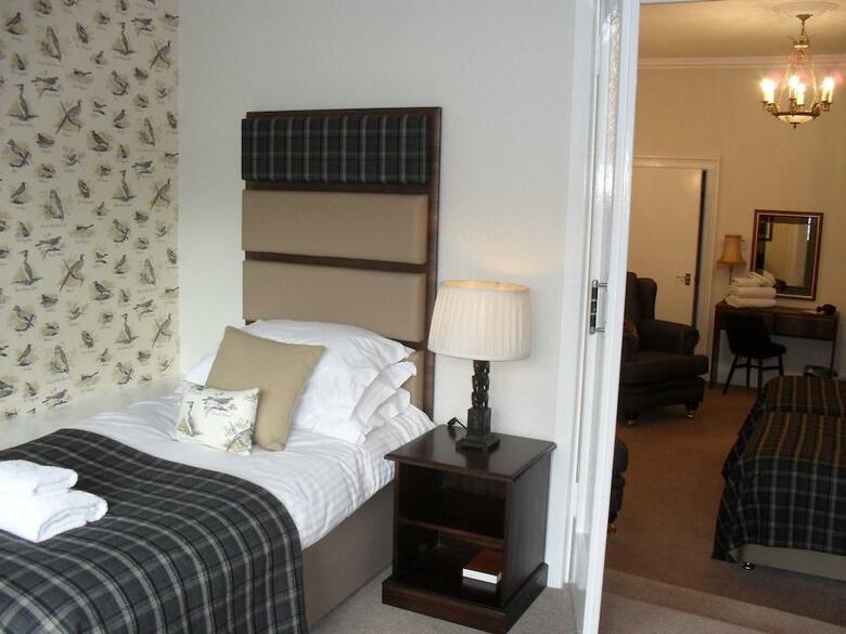 Albany Hotel