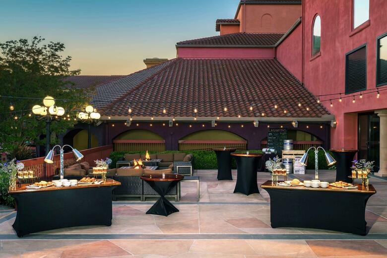 Doubletree Hotel Sonoma