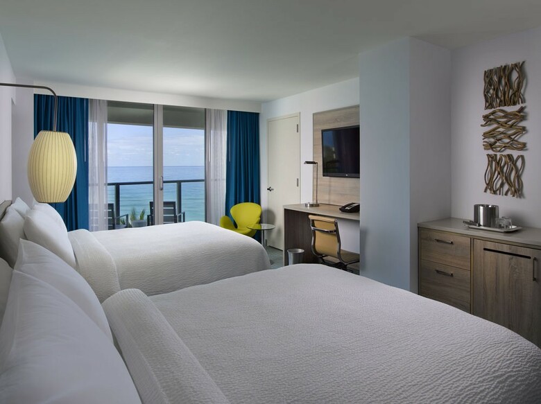 Hotel Courtyard By Marriott Miami Beach Oceanfront