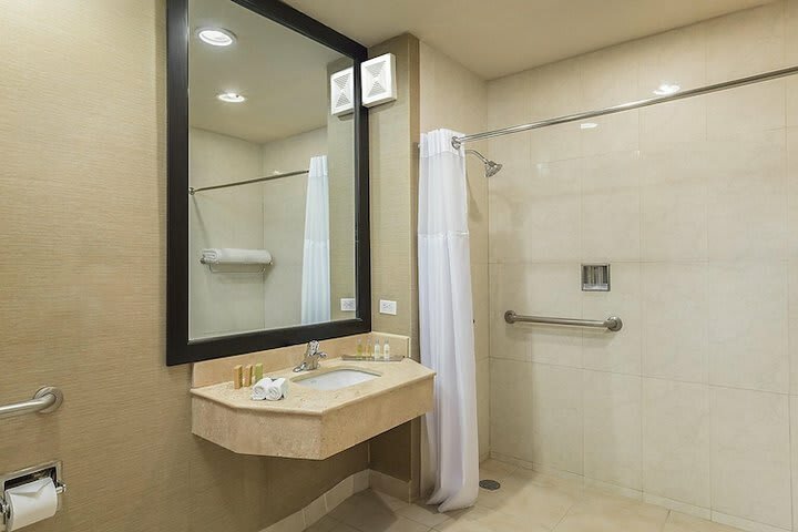 Doubletree Suites By Hilton Hotel Saltillo