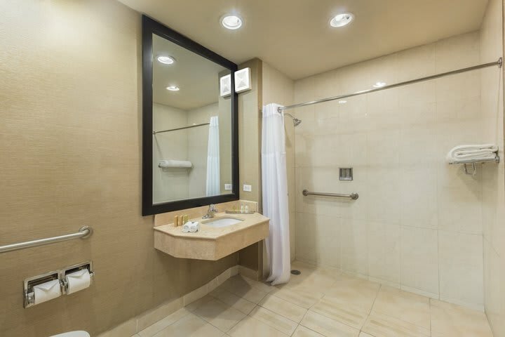Doubletree Suites By Hilton Hotel Saltillo