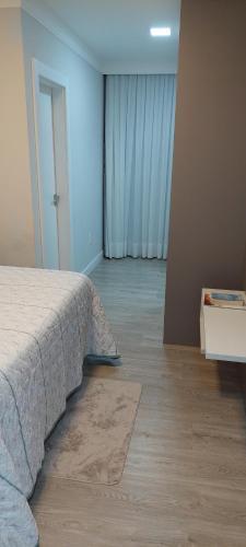 Apartamento Inteiro 3 Su�tes E 2 Garagens Com Fino Acabamento