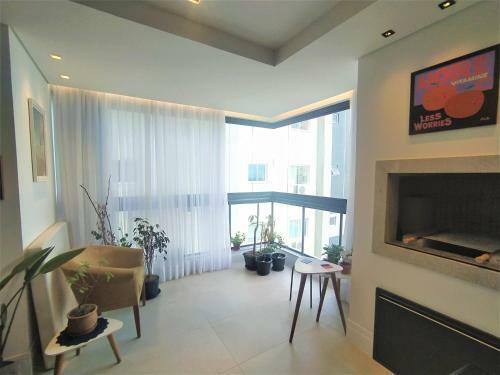 Luxuoso Apartamento Com Vista Mar Em Itapema Sc