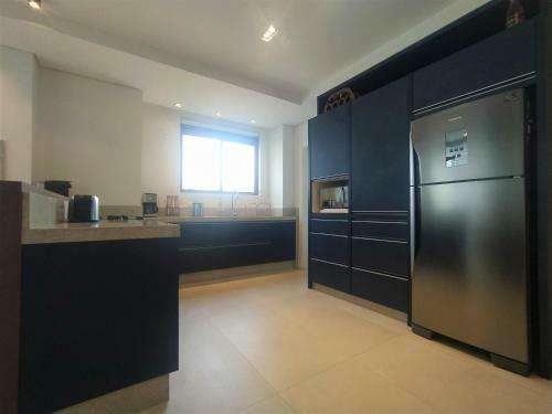 Luxuoso Apartamento Com Vista Mar Em Itapema Sc