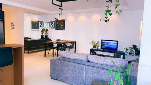 Luxuoso Apartamento Com Vista Mar Em Itapema Sc