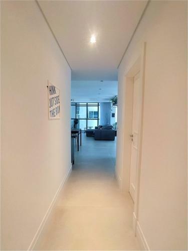 Luxuoso Apartamento Com Vista Mar Em Itapema Sc