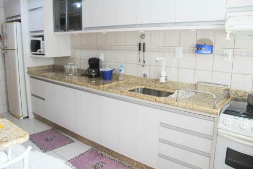 Apartamento Lindo Apto Na Meia Praia