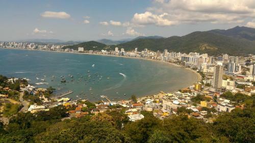 Apartamento de Cobertura Frente Para O Mar Itapema