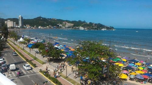 Apartamento de Cobertura Frente Para O Mar Itapema