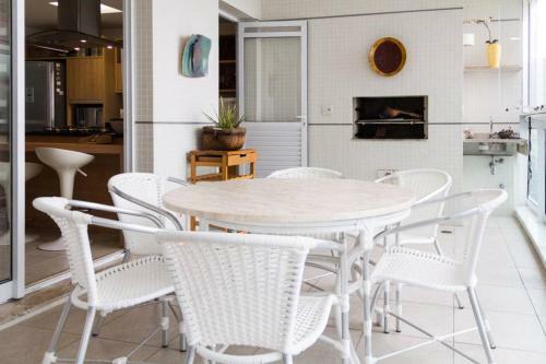 Lindo Apartamento Frente Para O Mar