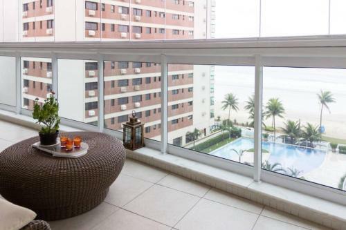 Lindo Apartamento Frente Para O Mar