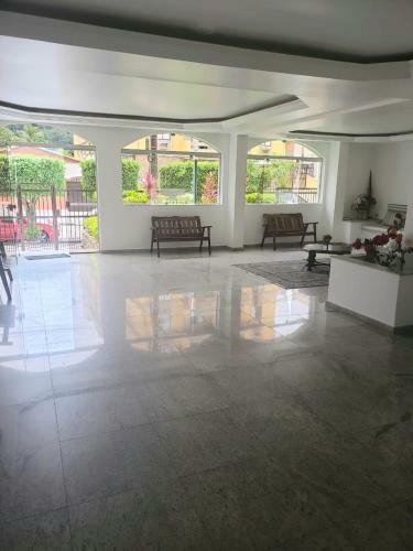 Apartamento 2 Quartos Na Praia Enseada Do Guaruj�-sp