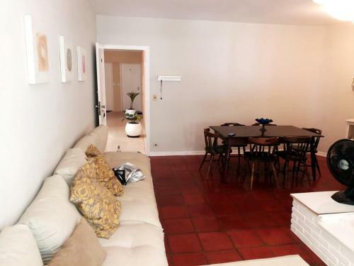 Apartamento Aconchego A 2 Quadras Da Praia Da Enseada - Novo