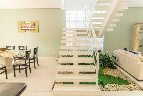 Novo Casa Com Churrasq E Wifi No Guaruja Sp