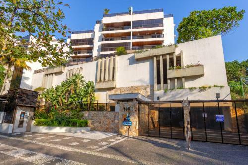 Apartamento Cobertura Duplex Com Vista Para O Mar E Piscina Privativa
