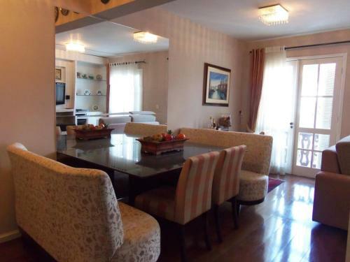 Apartamento A Um Passo Da Rua Coberta Com Wi-fi
