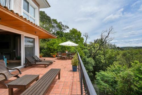 Rosa Casa Dos Pinheiros