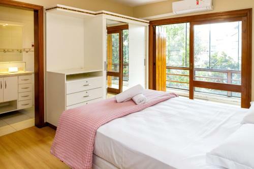 Apartamento Espa�o E Conforto, 3 Quartos, No Centro De Gramado