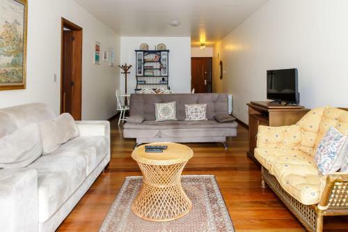 Apartamento Amplo E Decorado Na Avenida Das Hort�nsias