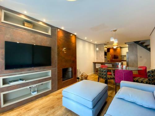 Apartamento Duplex Com 03 Suites Em Gramado