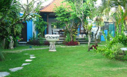Villa Shantitara Bungalows