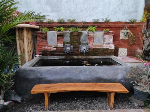 Hostal Kubu Di-kayla's Guest House