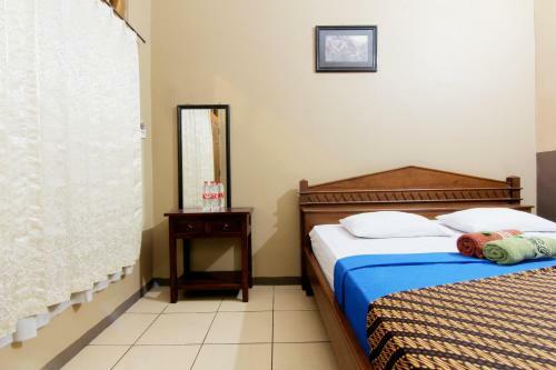 Hostal Monica Hotel