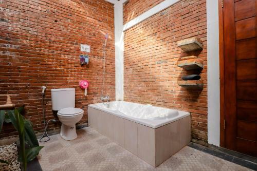 Omah Teras Bata Guesthouse