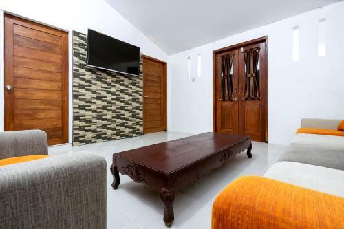 Hotel Oyo 2098 Homestay Kk
